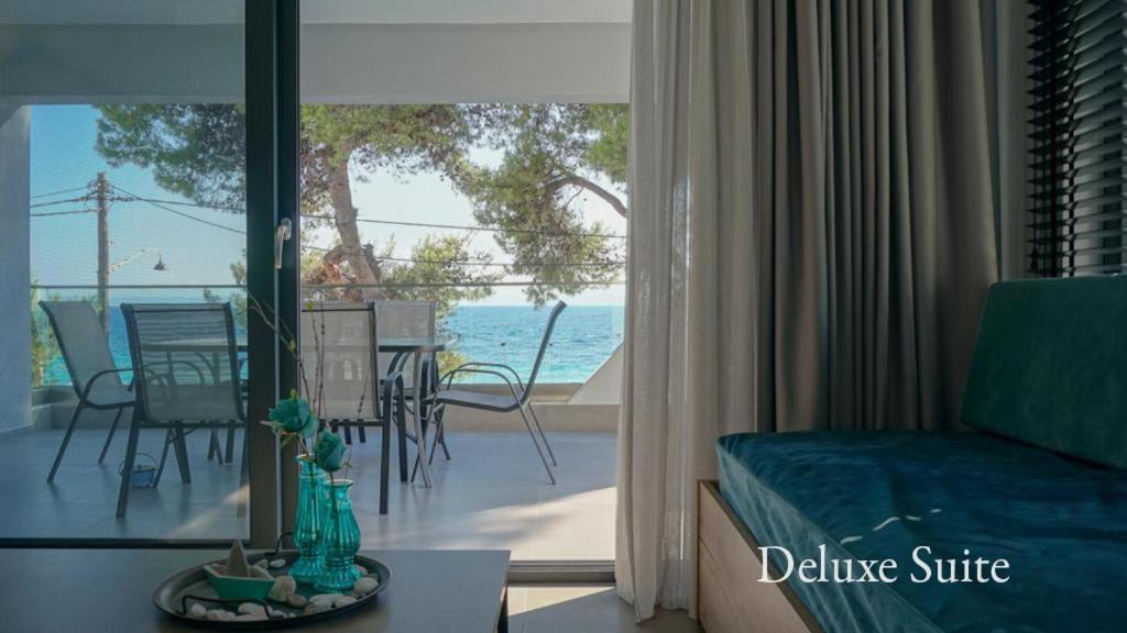 Enalia Luxury Living Leilighet Nikíti Eksteriør bilde