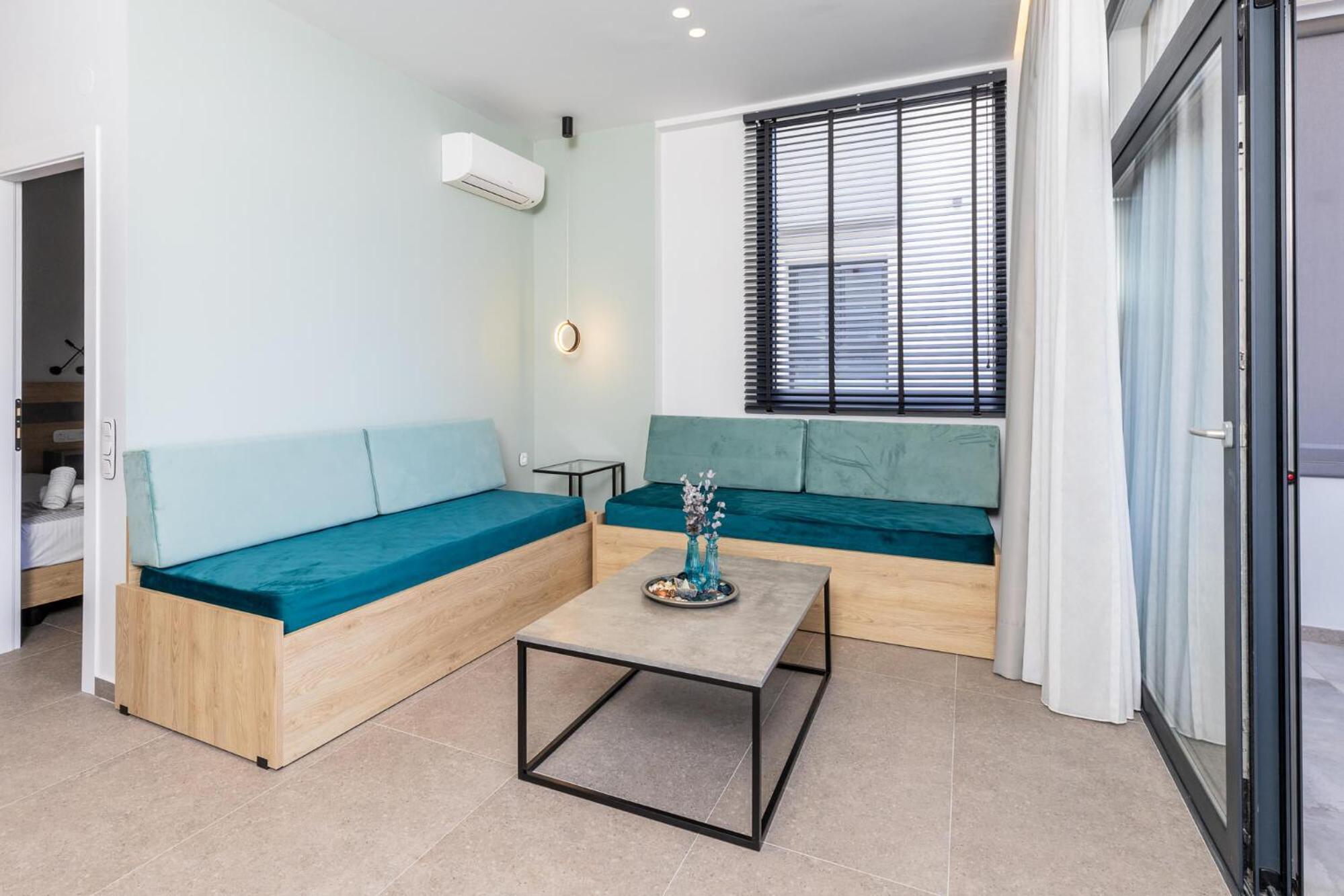 Enalia Luxury Living Leilighet Nikíti Eksteriør bilde