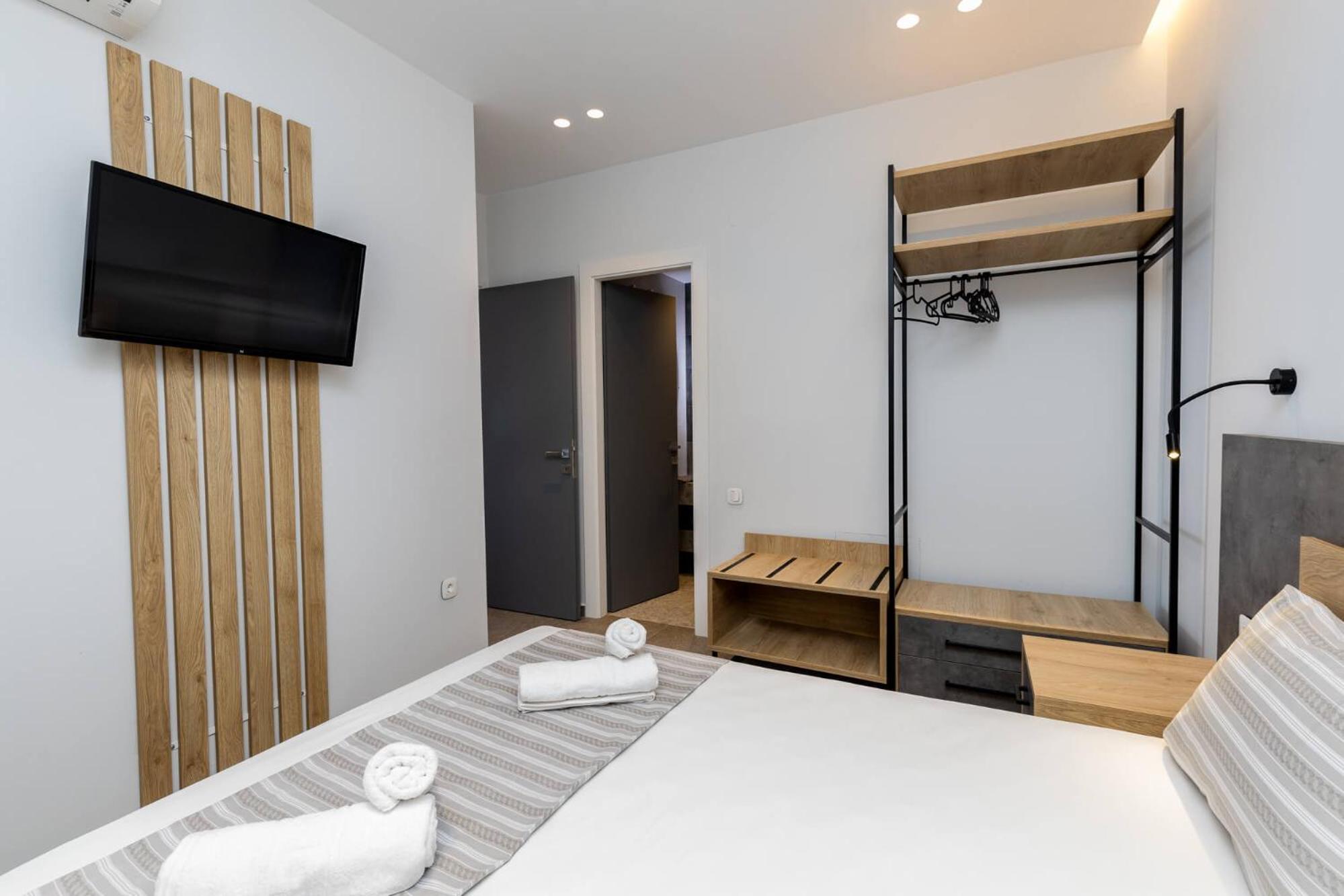 Enalia Luxury Living Leilighet Nikíti Eksteriør bilde
