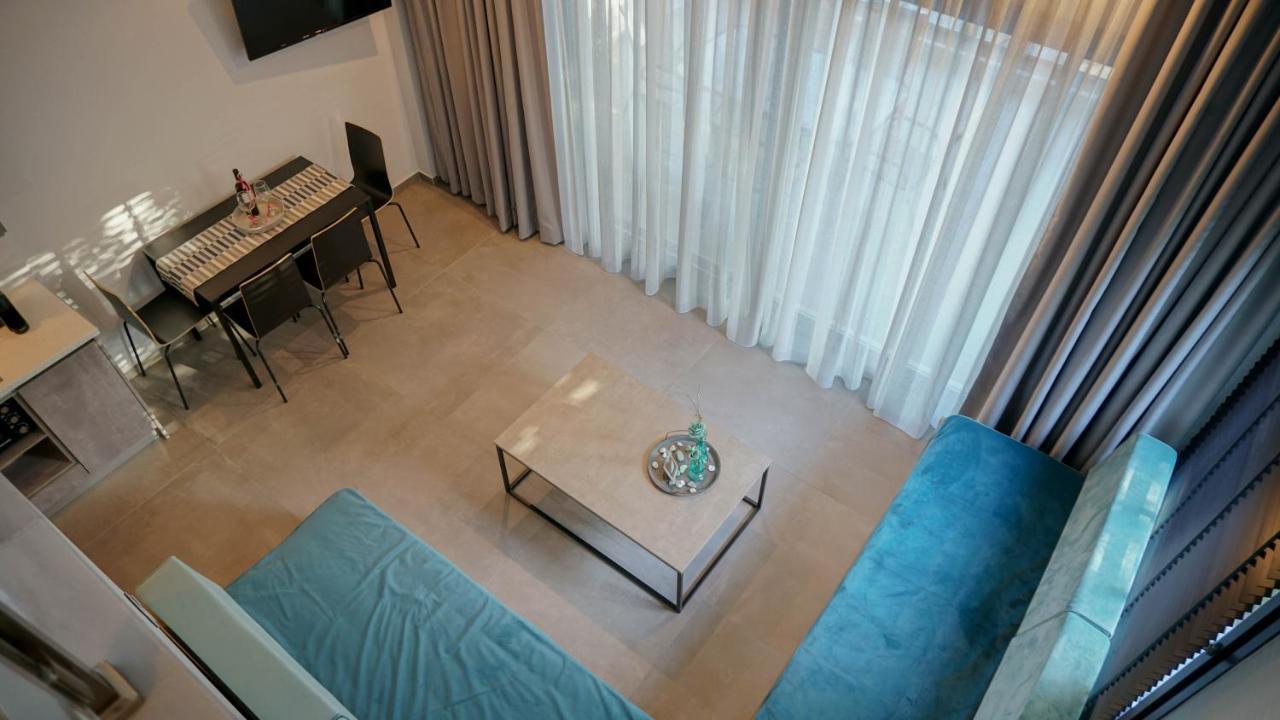 Enalia Luxury Living Leilighet Nikíti Eksteriør bilde