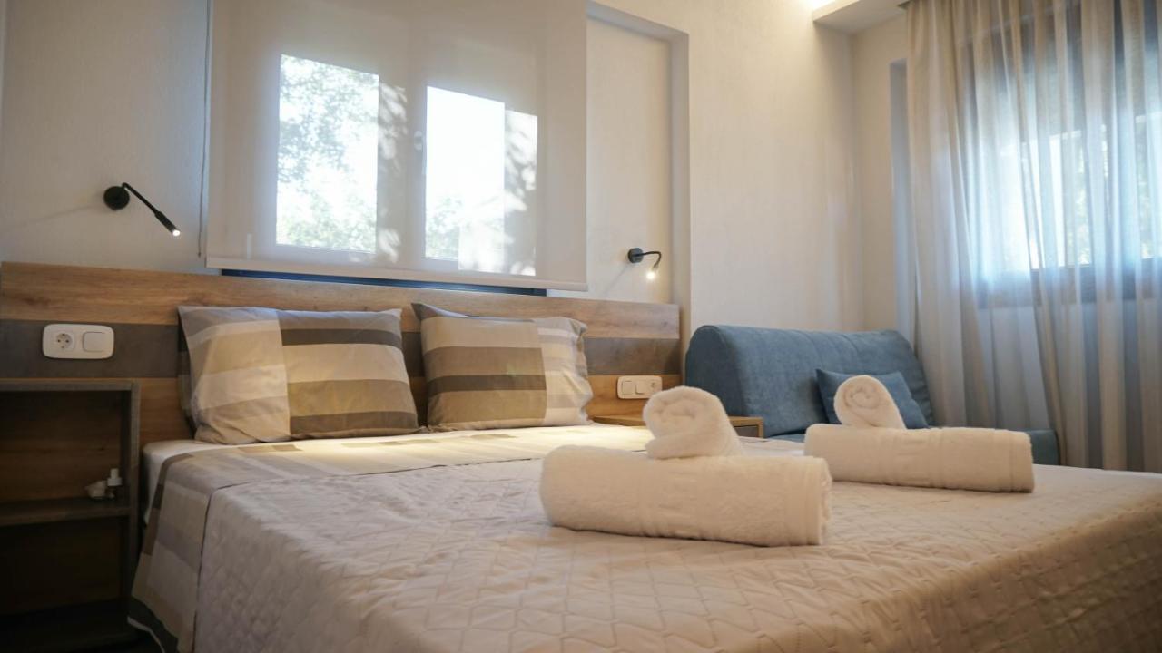 Enalia Luxury Living Leilighet Nikíti Eksteriør bilde